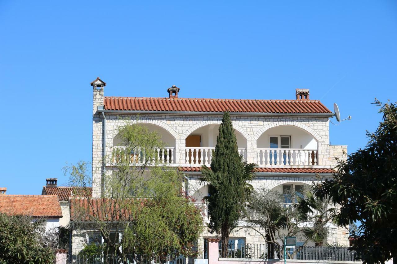 Villa Kiki Rovigno Esterno foto
