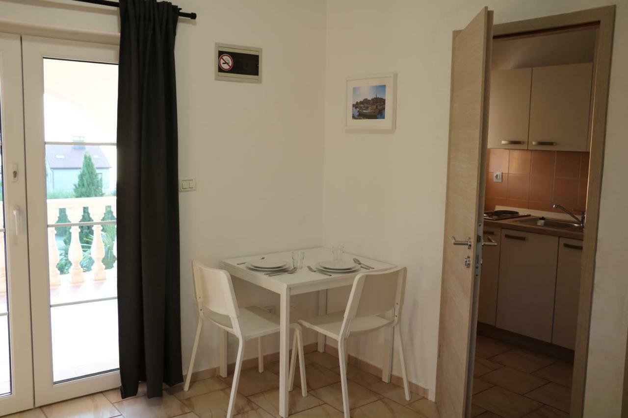 Villa Kiki Rovigno Esterno foto