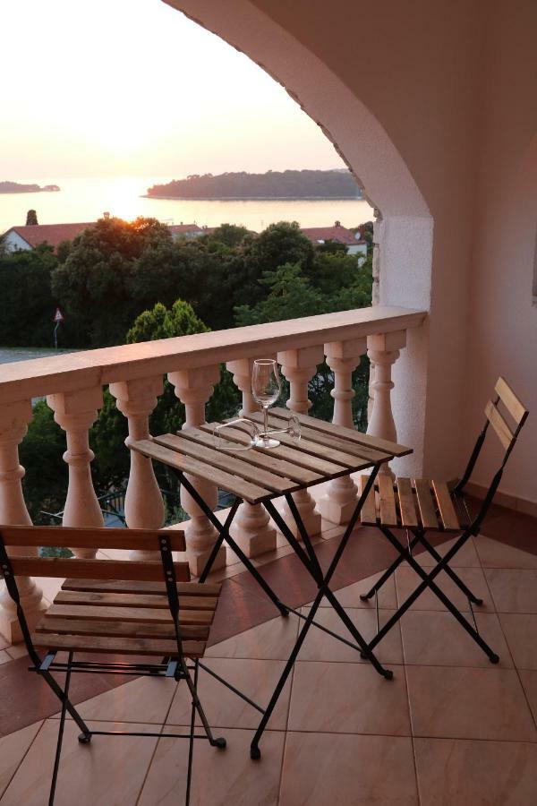 Villa Kiki Rovigno Esterno foto