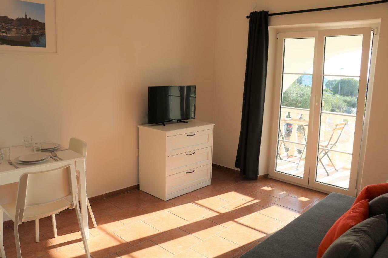 Villa Kiki Rovigno Esterno foto